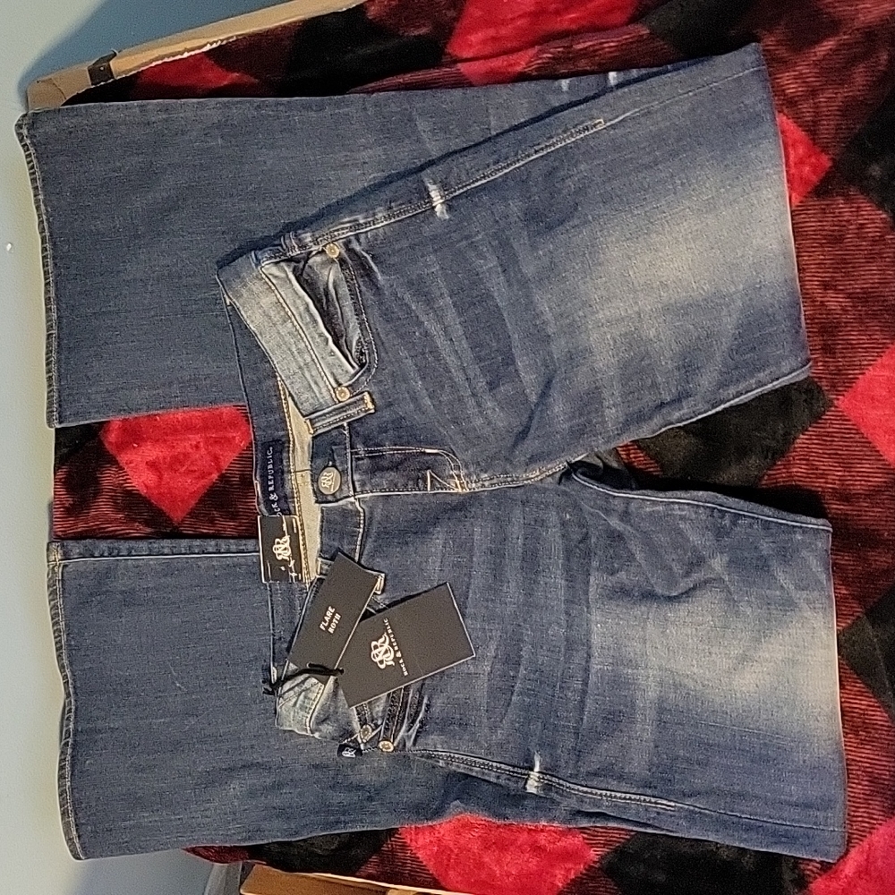 NWT Rock & Republic "Roth" Flare Blue Jeans Women's Size 4m